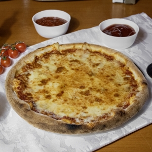 PIZZA MARGHERITA